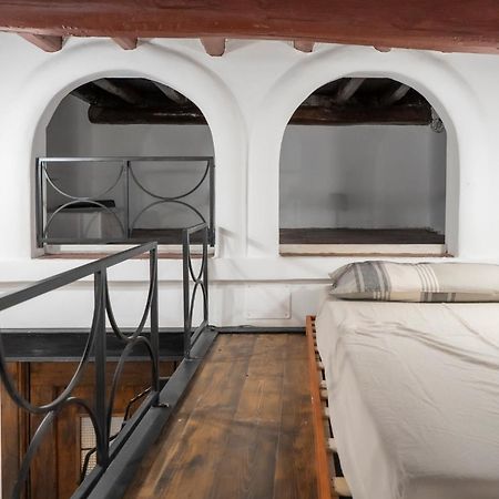 Home Domus Capocci - Rione Monti Рим Екстер'єр фото