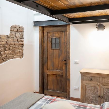 Home Domus Capocci - Rione Monti Рим Екстер'єр фото