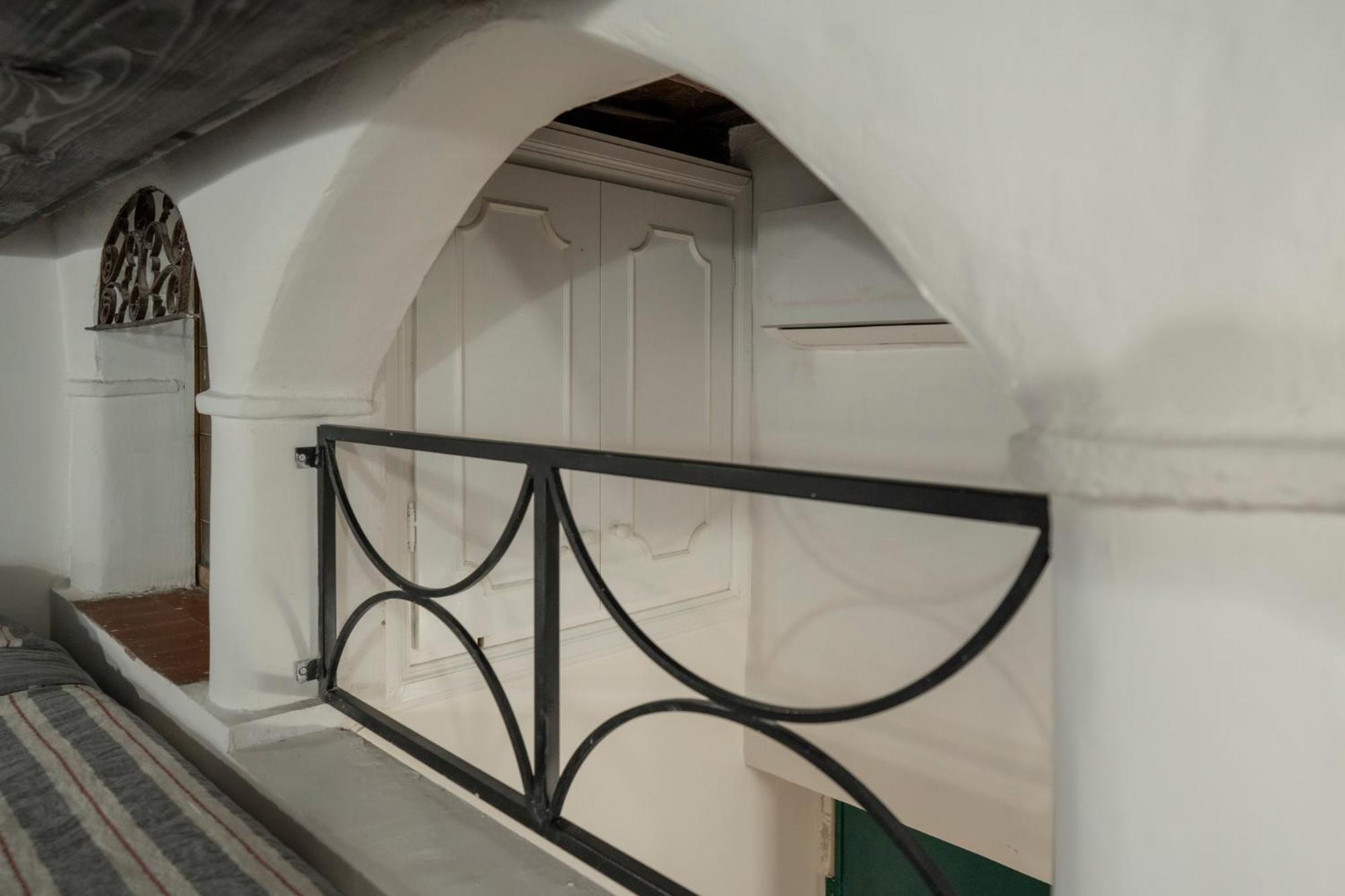 Home Domus Capocci - Rione Monti Рим Екстер'єр фото