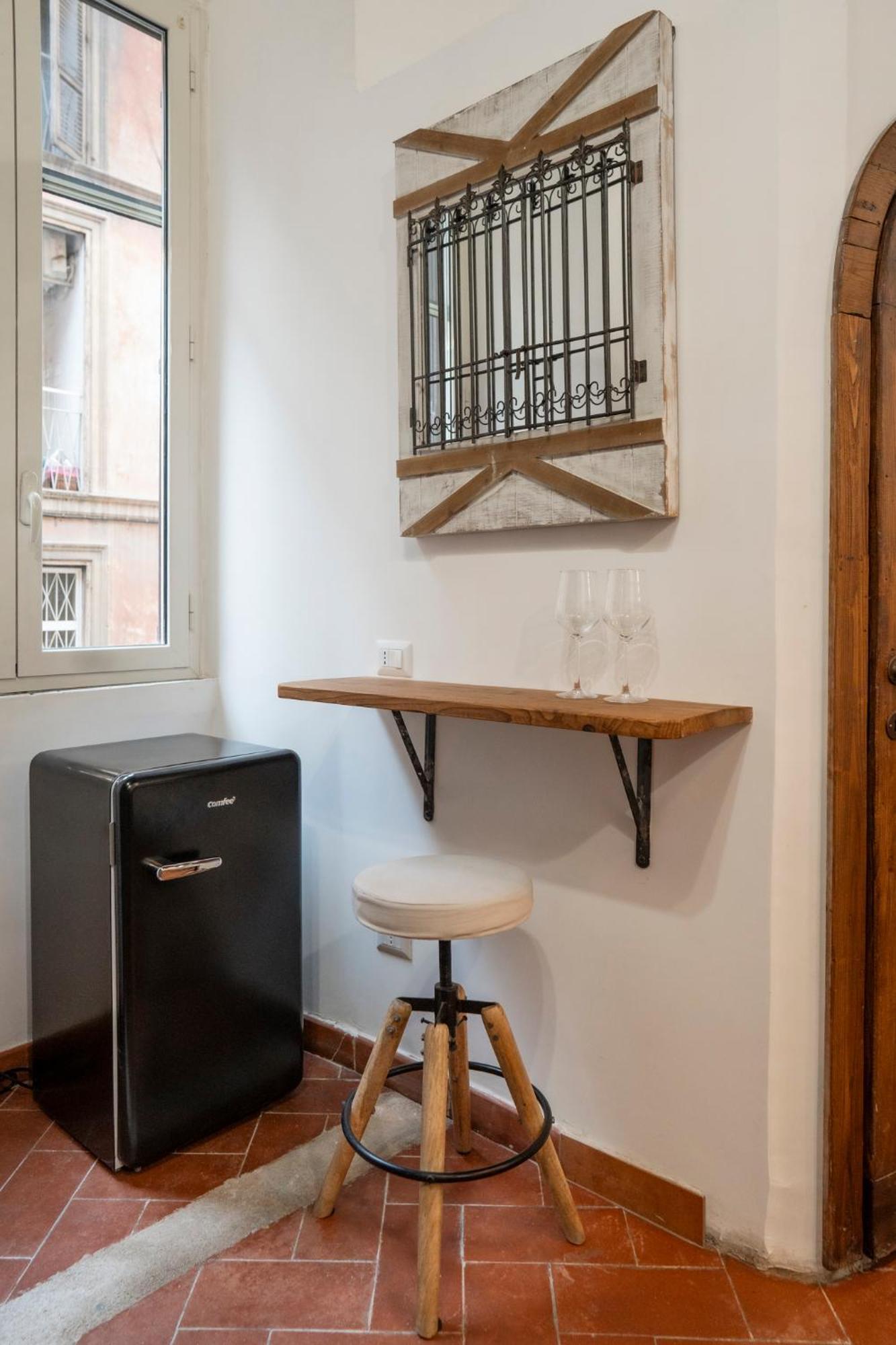 Home Domus Capocci - Rione Monti Рим Екстер'єр фото