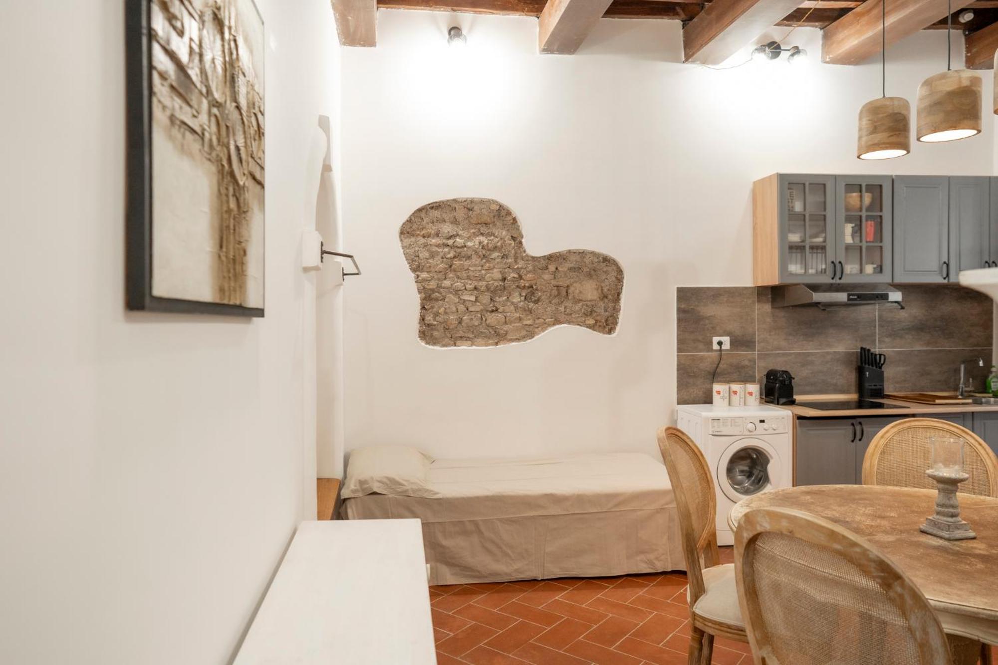 Home Domus Capocci - Rione Monti Рим Екстер'єр фото