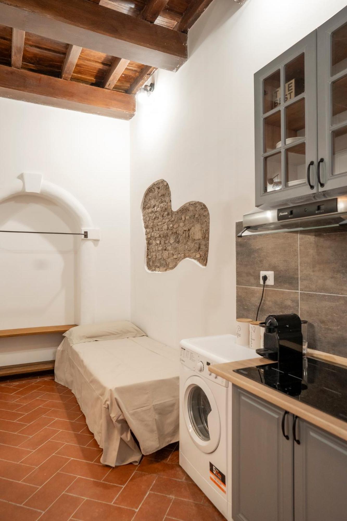 Home Domus Capocci - Rione Monti Рим Екстер'єр фото