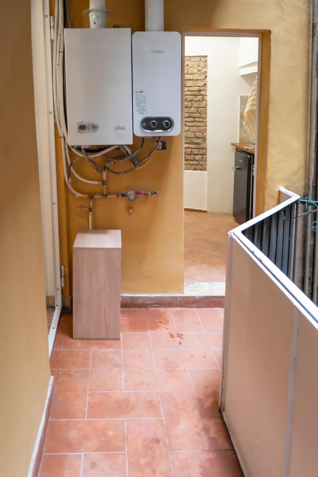 Home Domus Capocci - Rione Monti Рим Екстер'єр фото