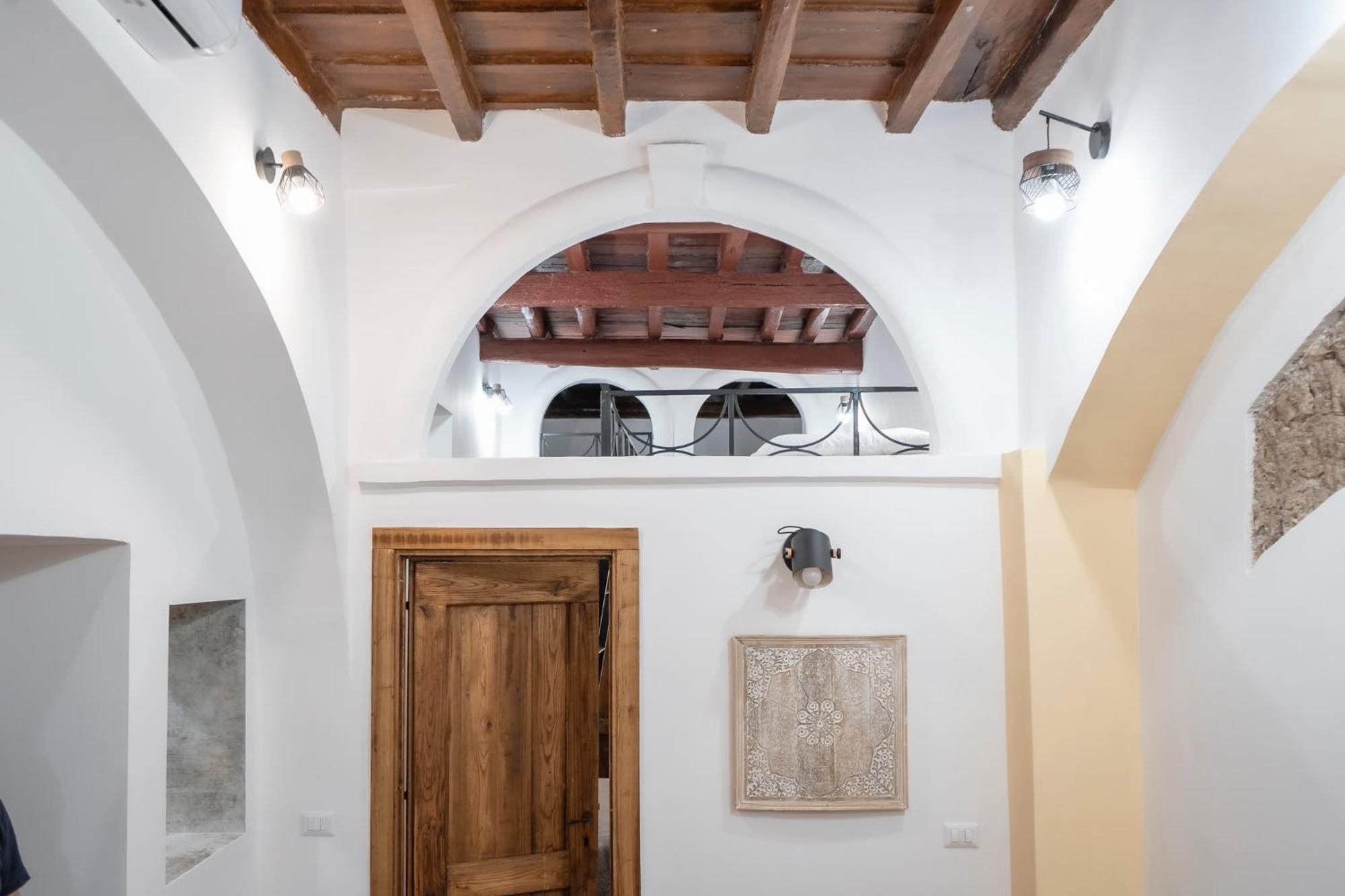 Home Domus Capocci - Rione Monti Рим Екстер'єр фото