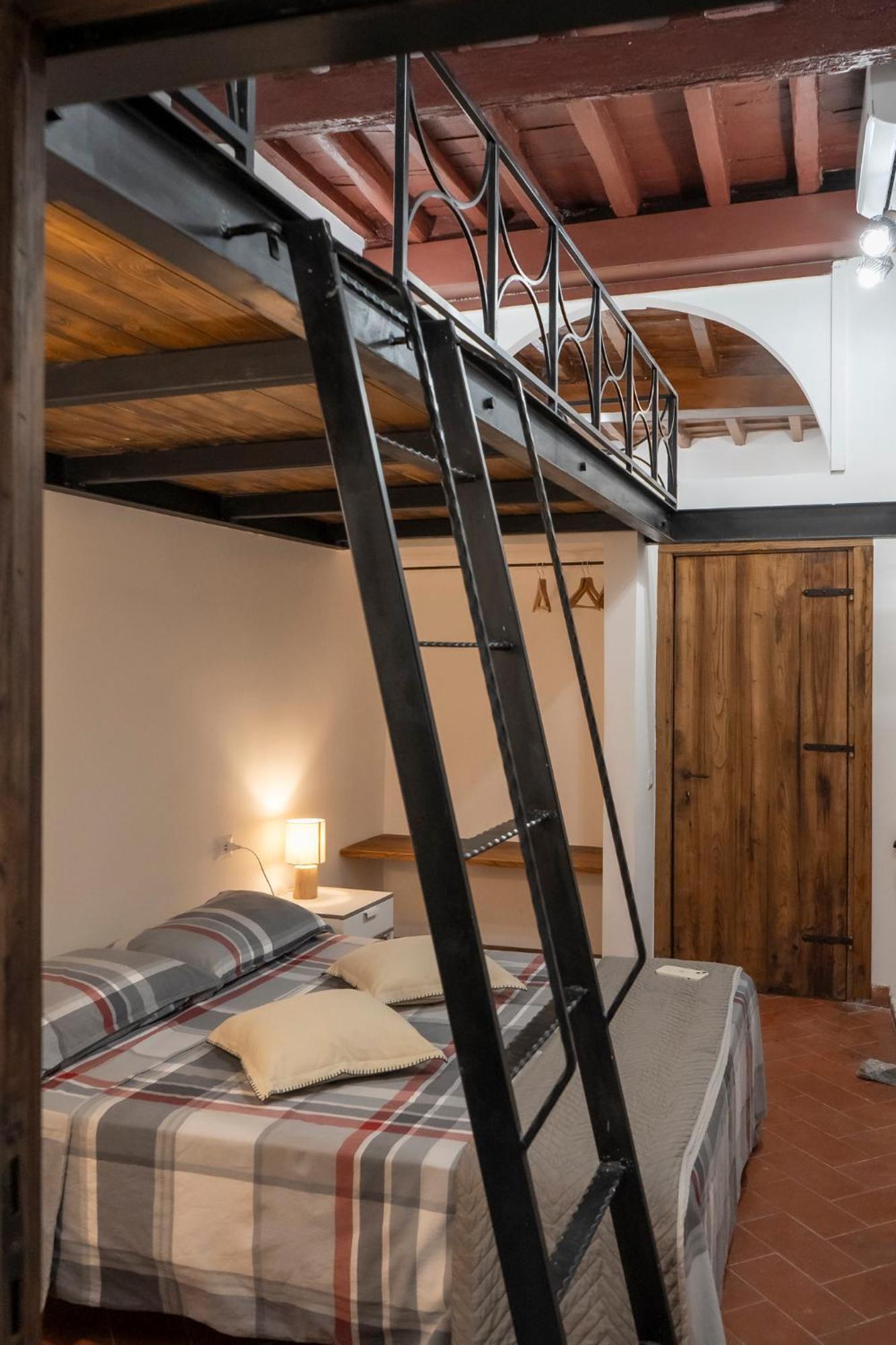 Home Domus Capocci - Rione Monti Рим Екстер'єр фото